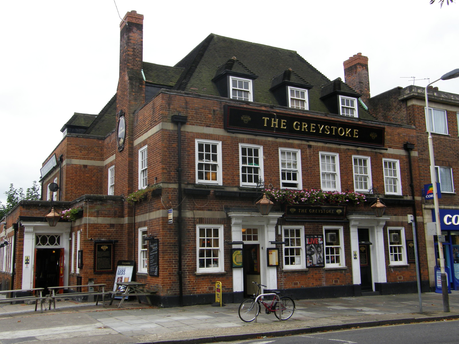 Image from Uxbridge to Acton Town