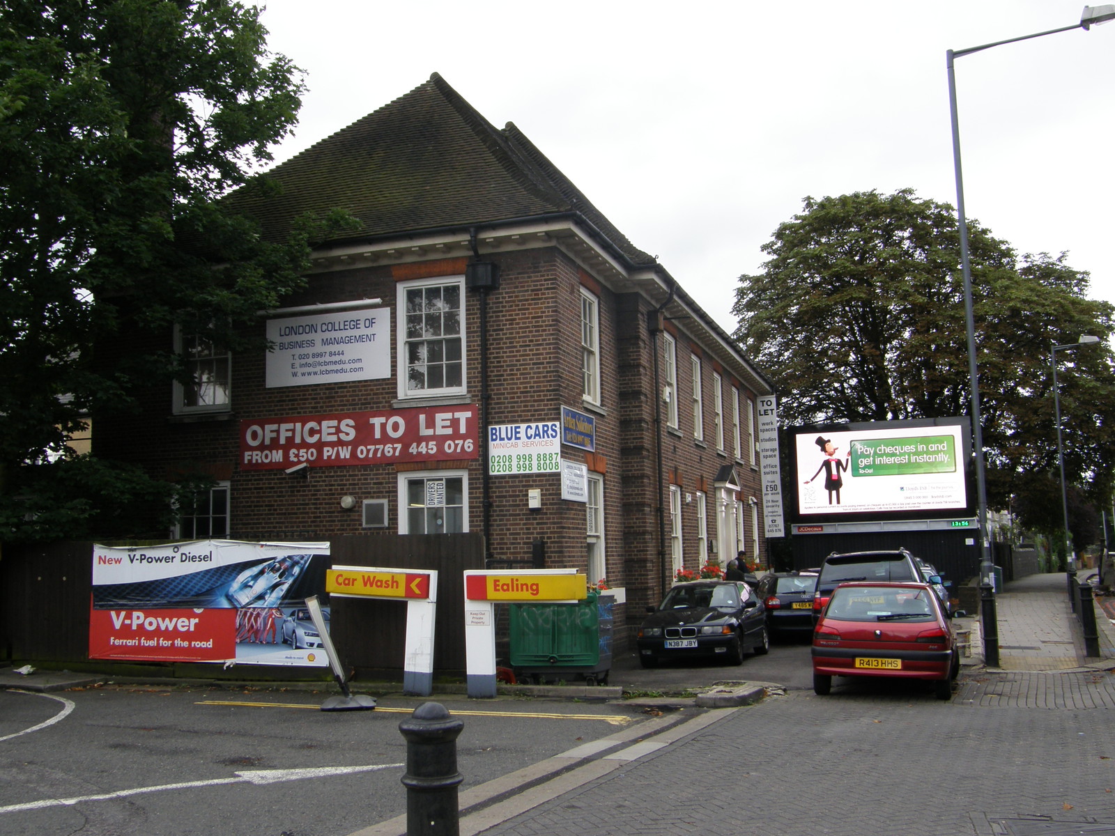 Image from Uxbridge to Acton Town