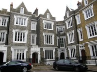Lonsdale Square